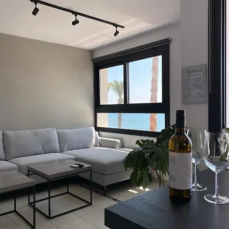 Sea La Vie #1 - Luxury Seaview Apartament Pafos